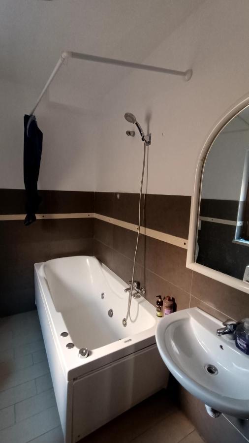 Casaledo Roma Villa Bagian luar foto